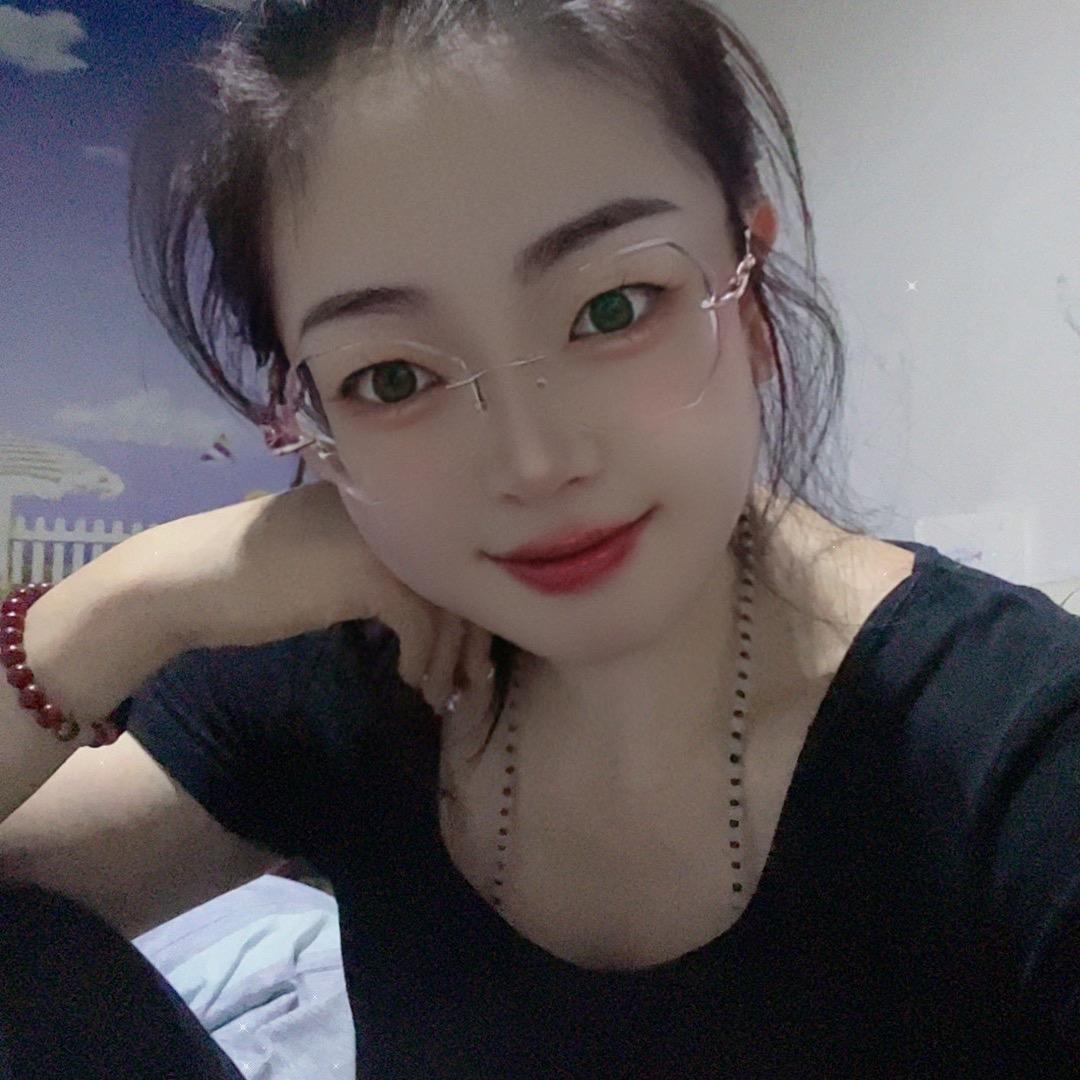 **丶珊珊呦′／