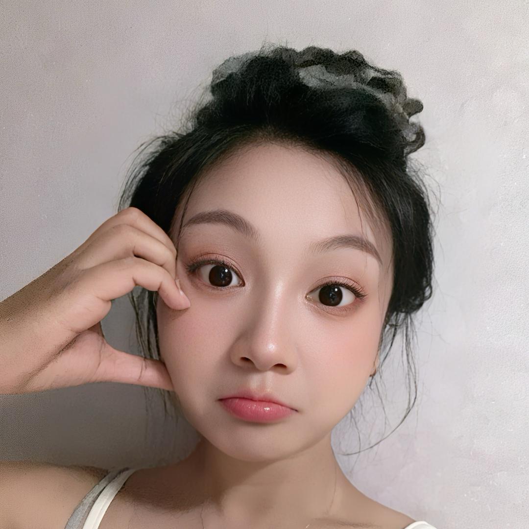 德华和七月🫶🏼