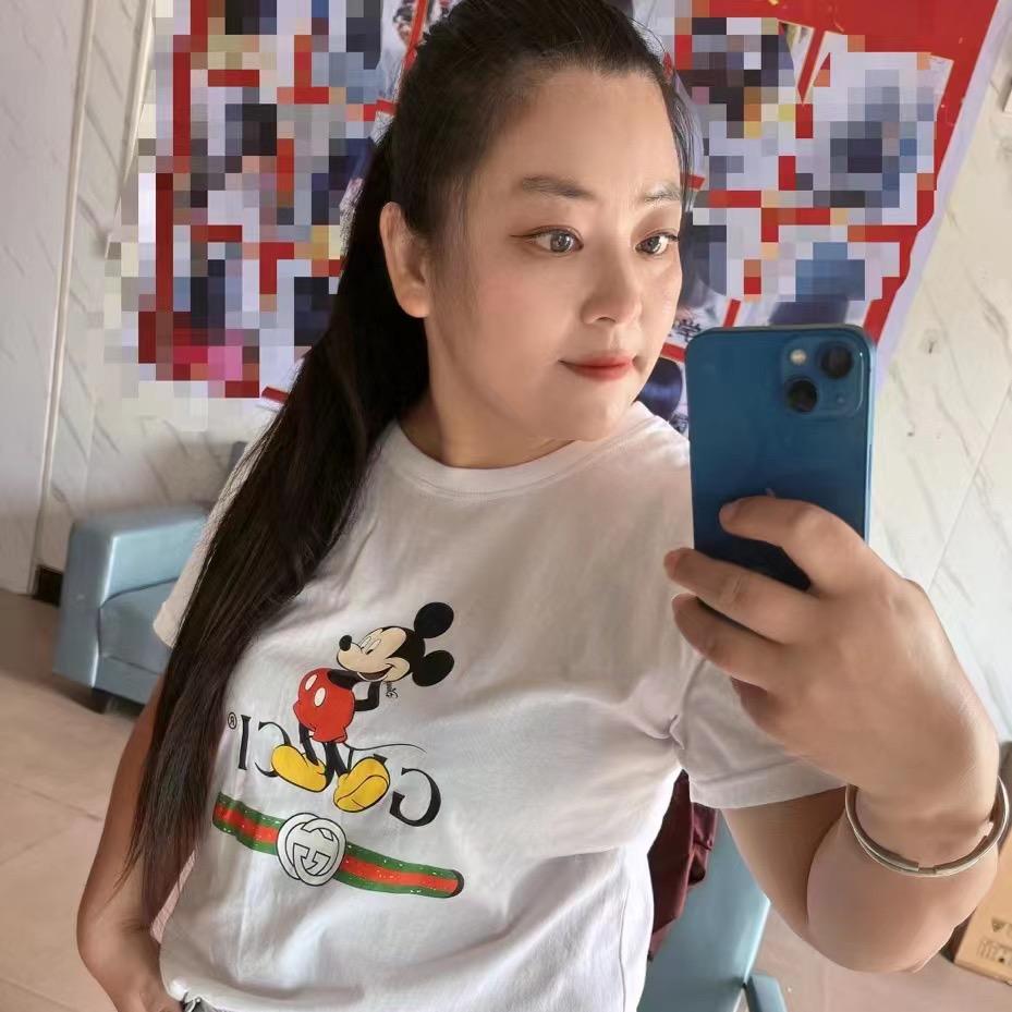 阿文收头发（曼尼发制品）