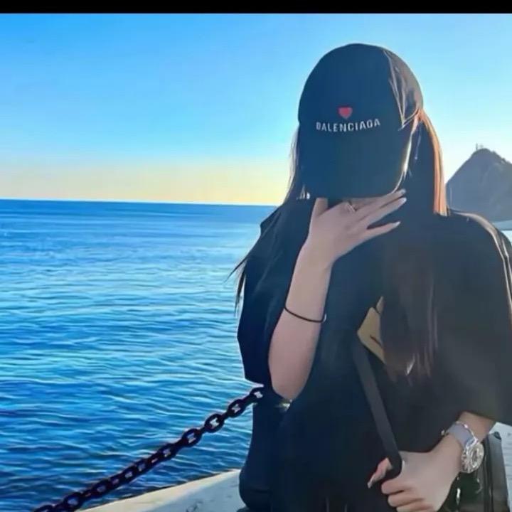 @-好 困^