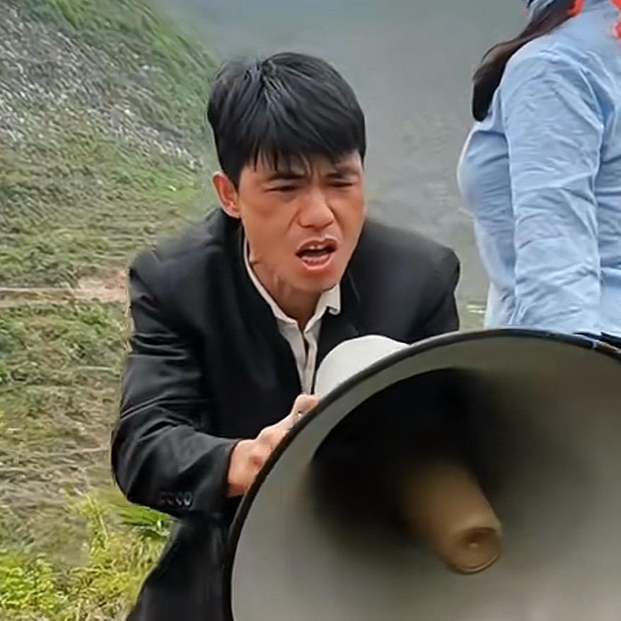 小三哥 墓碑石材批发@抖音