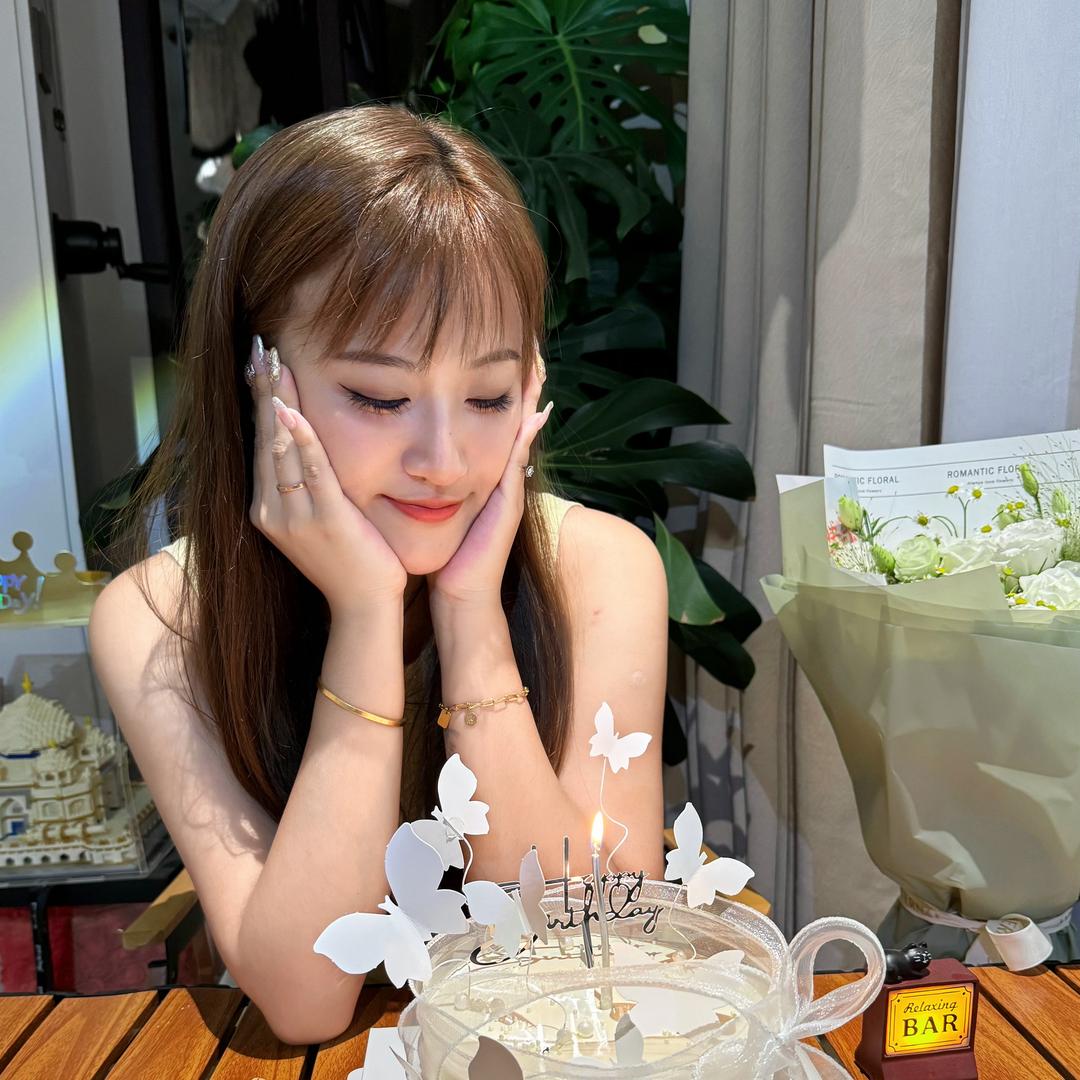 颜值星球张漂亮
