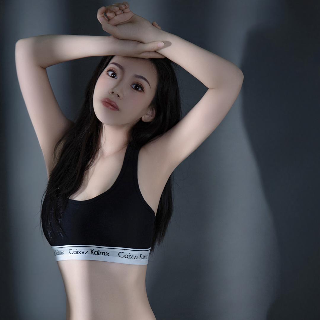 元彩妞儿