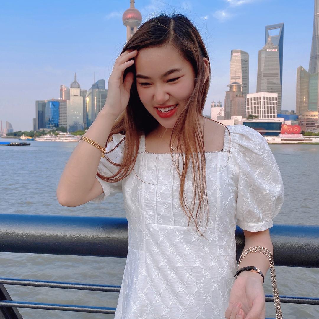 笑颜女装服装店