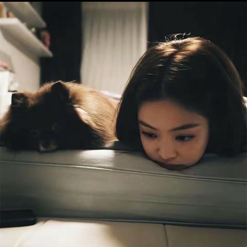 爱吃榴莲的小曹