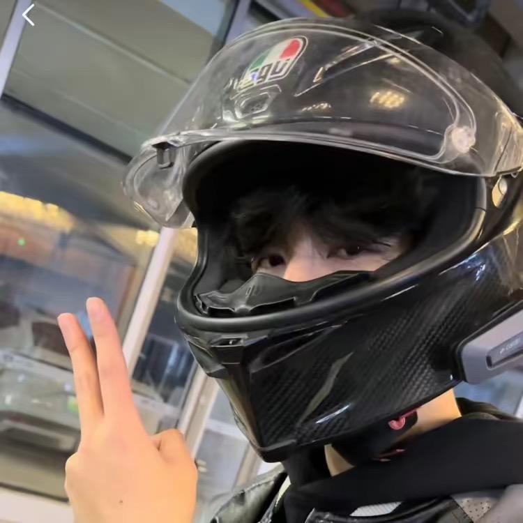 三点半‍