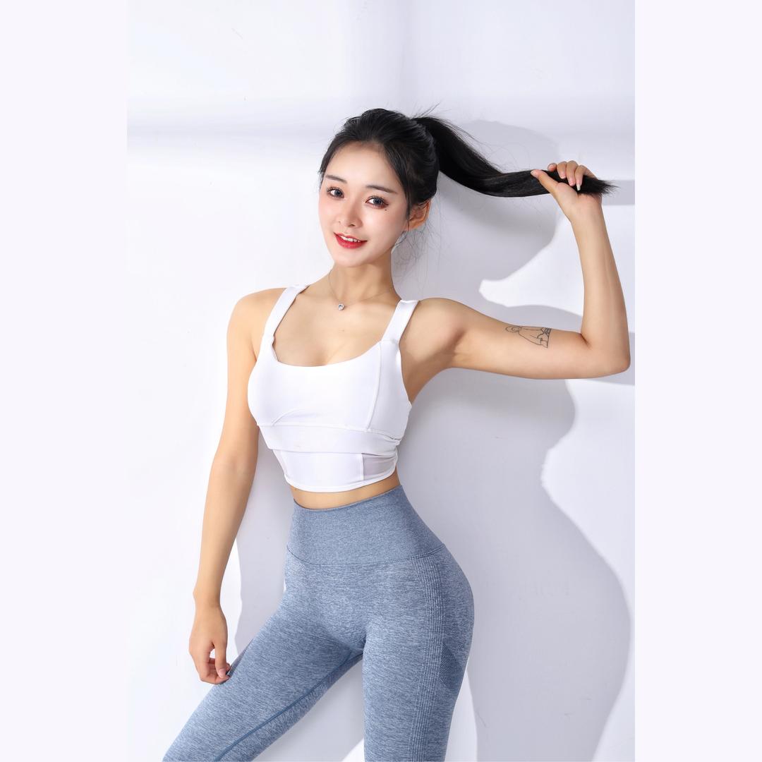 努力健身的yoyo🦋