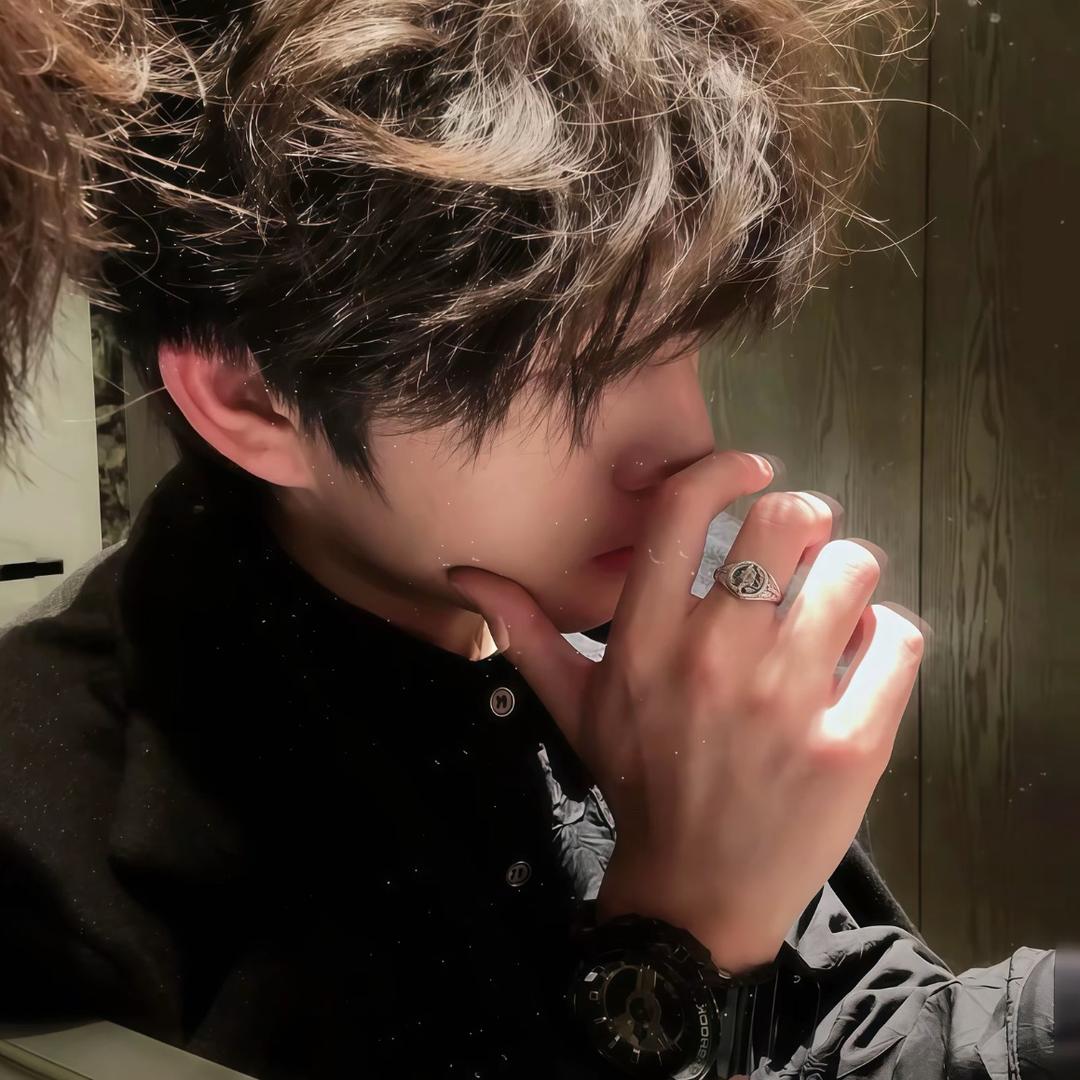 王🫅