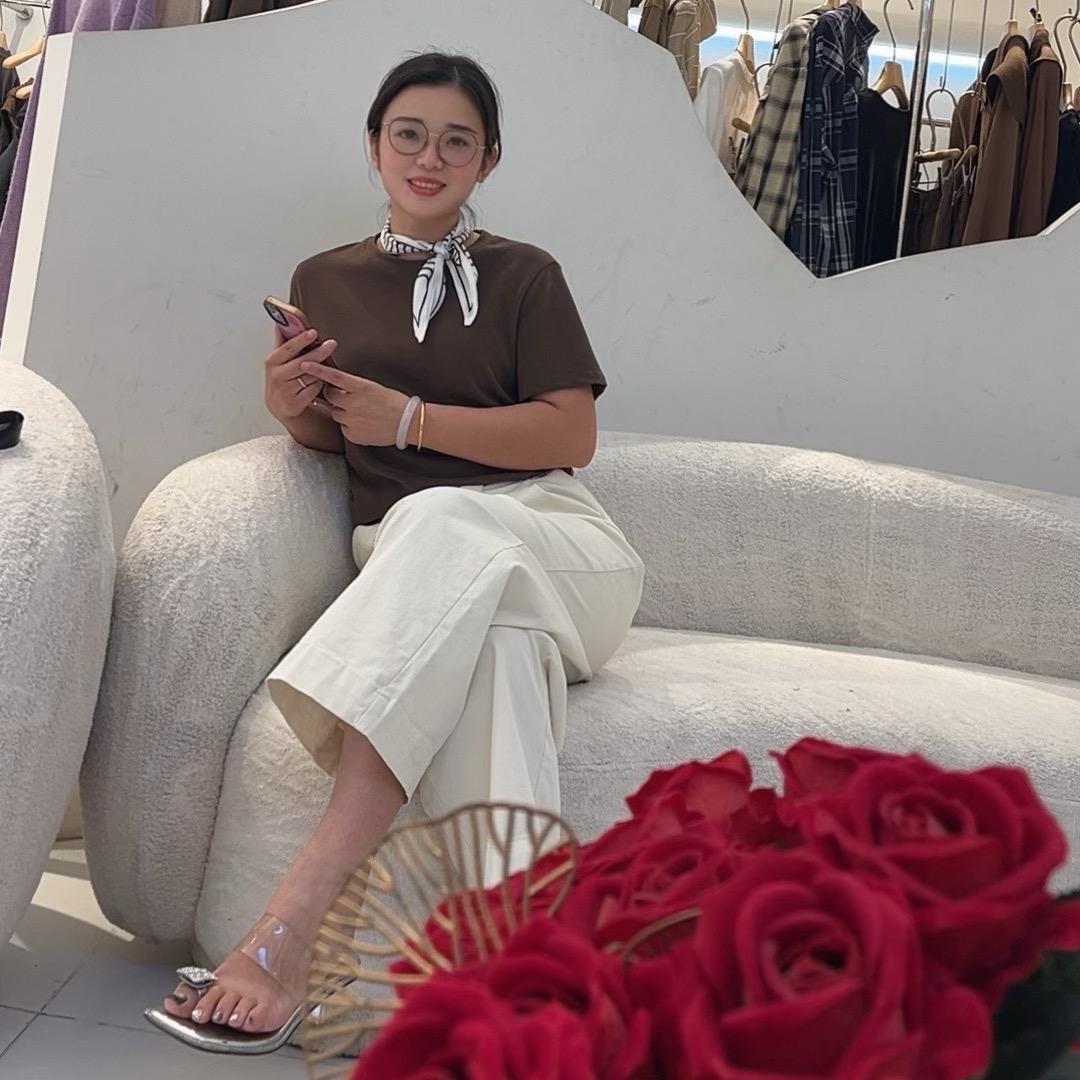 瀚铂杨婷