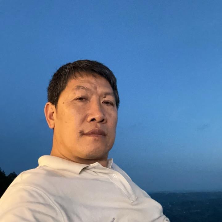 将军寨寨主何总