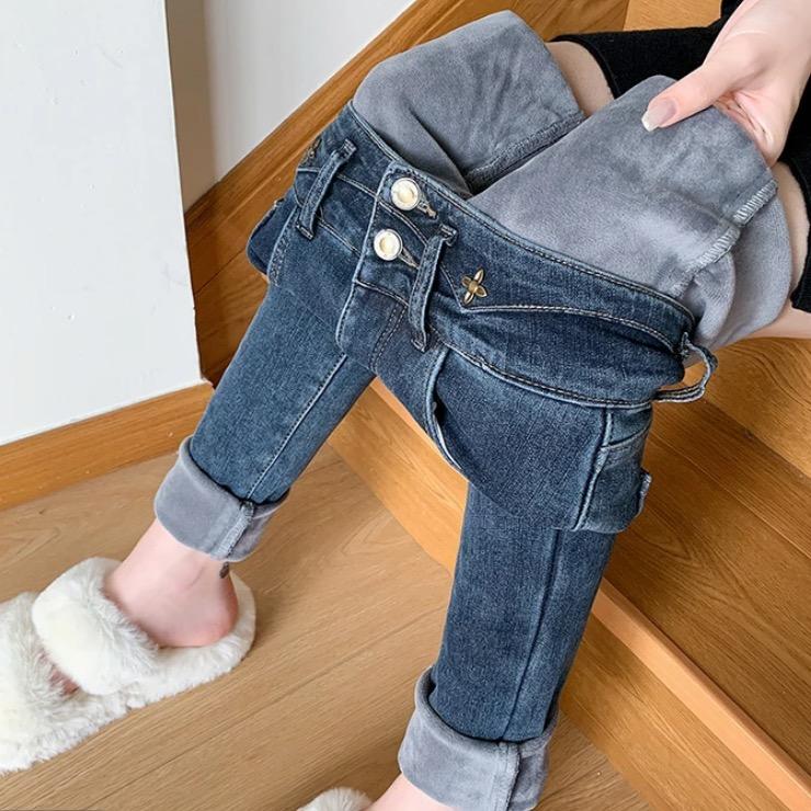 欧雅女裤工厂店