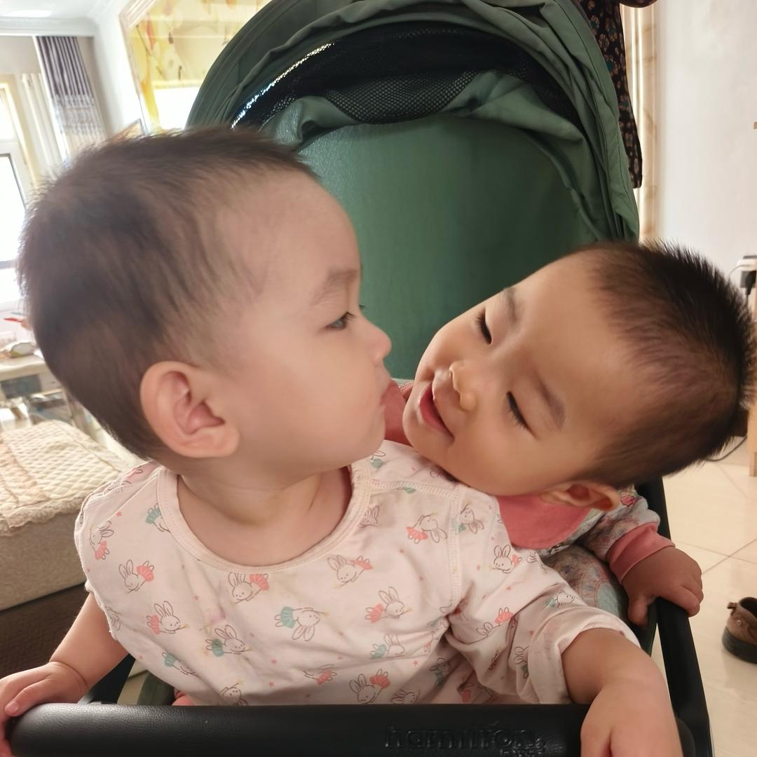 今天也是开心婷呀