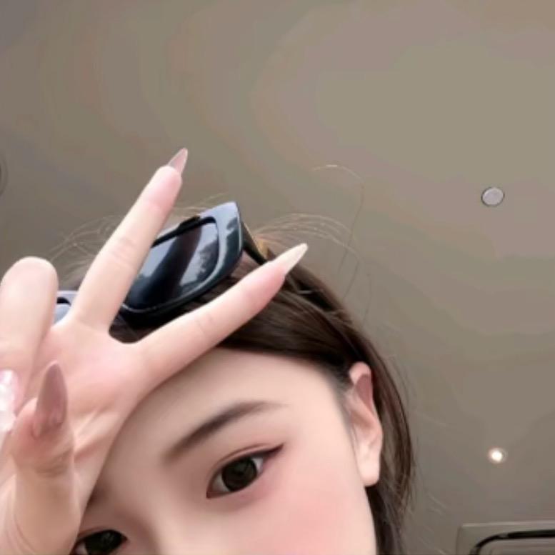 一根忧郁的猫毛