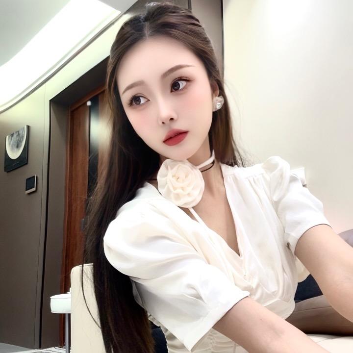 HE若楠.女装集合店