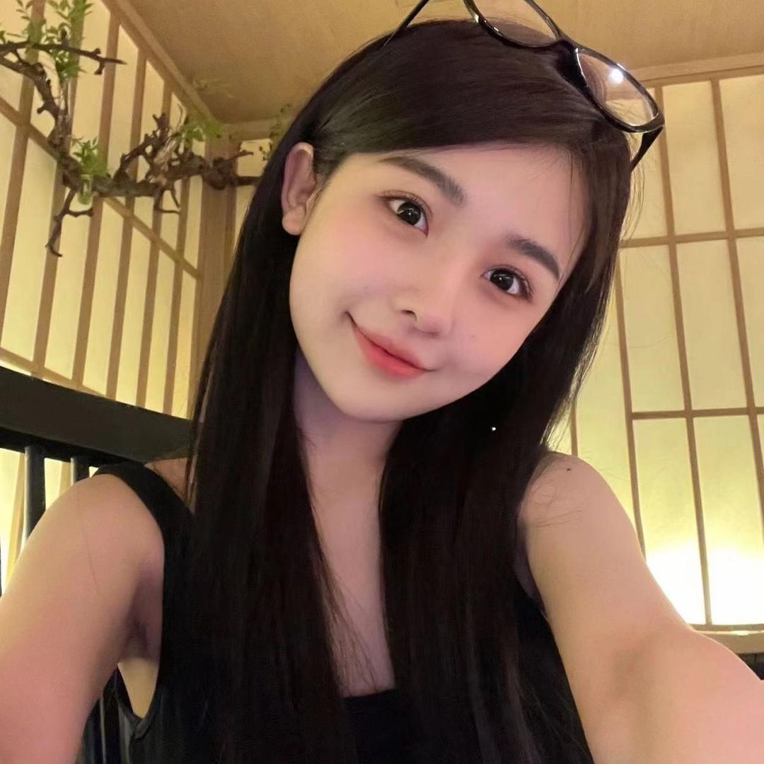万事發