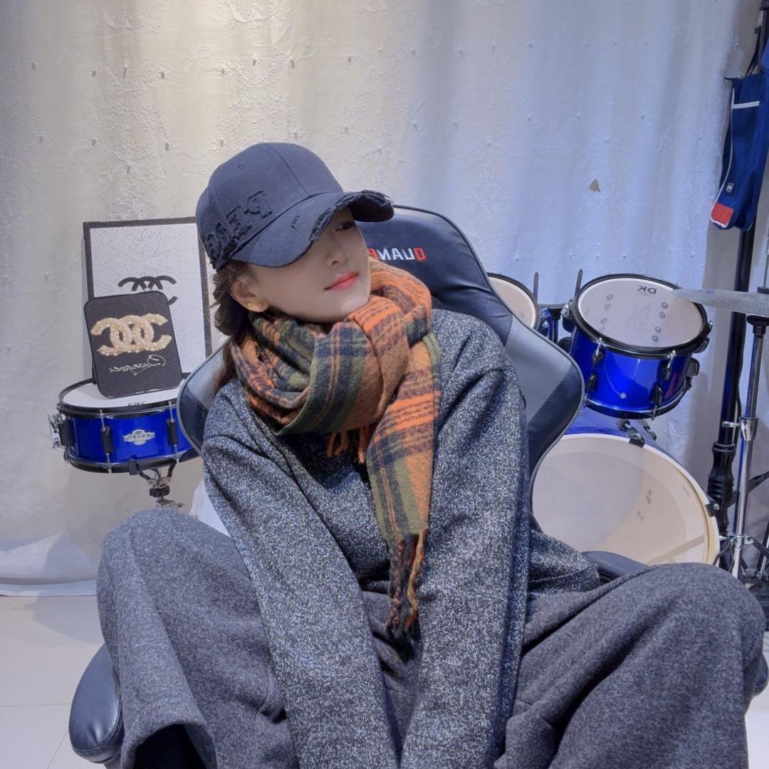 唯依精品女装店