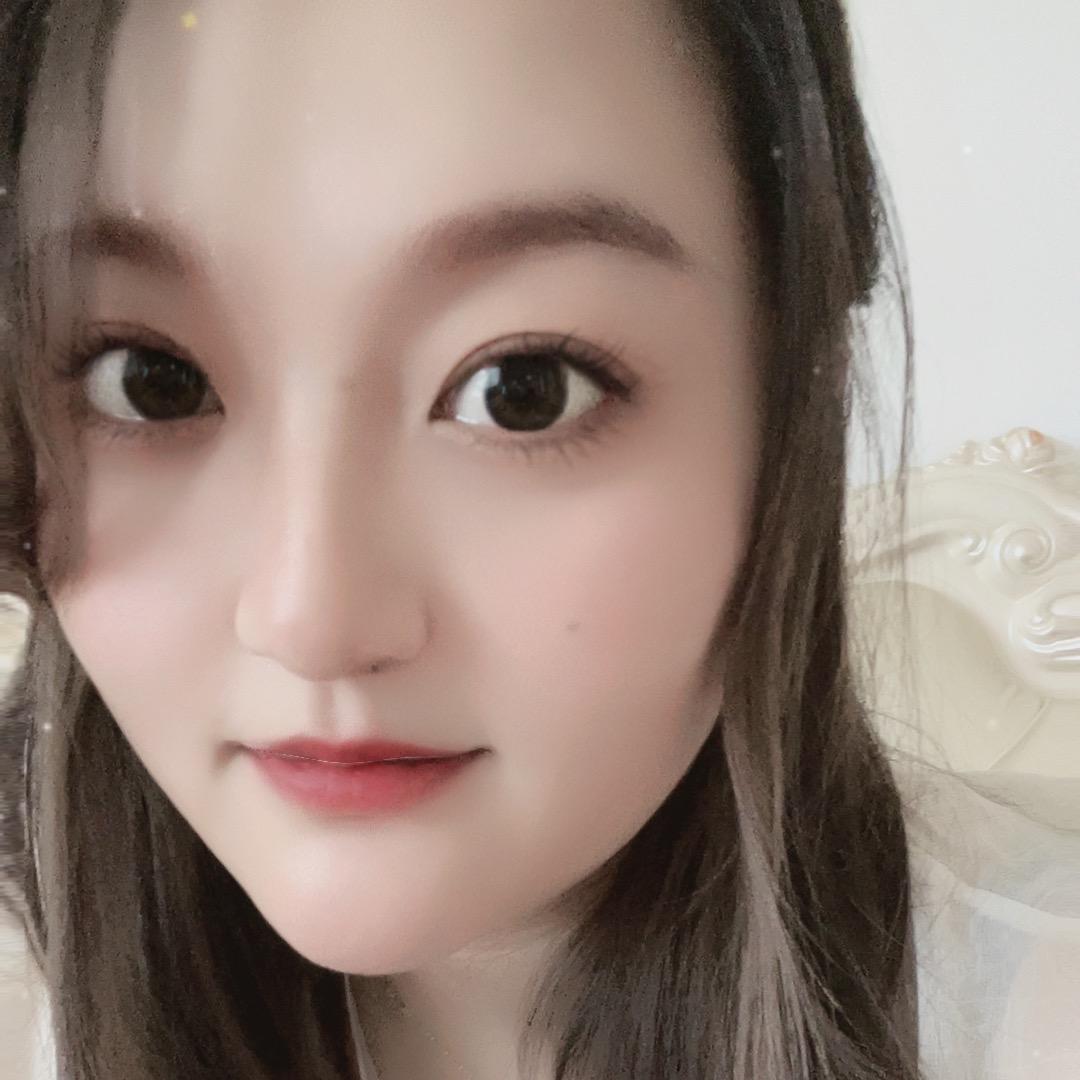 👄小君君😝