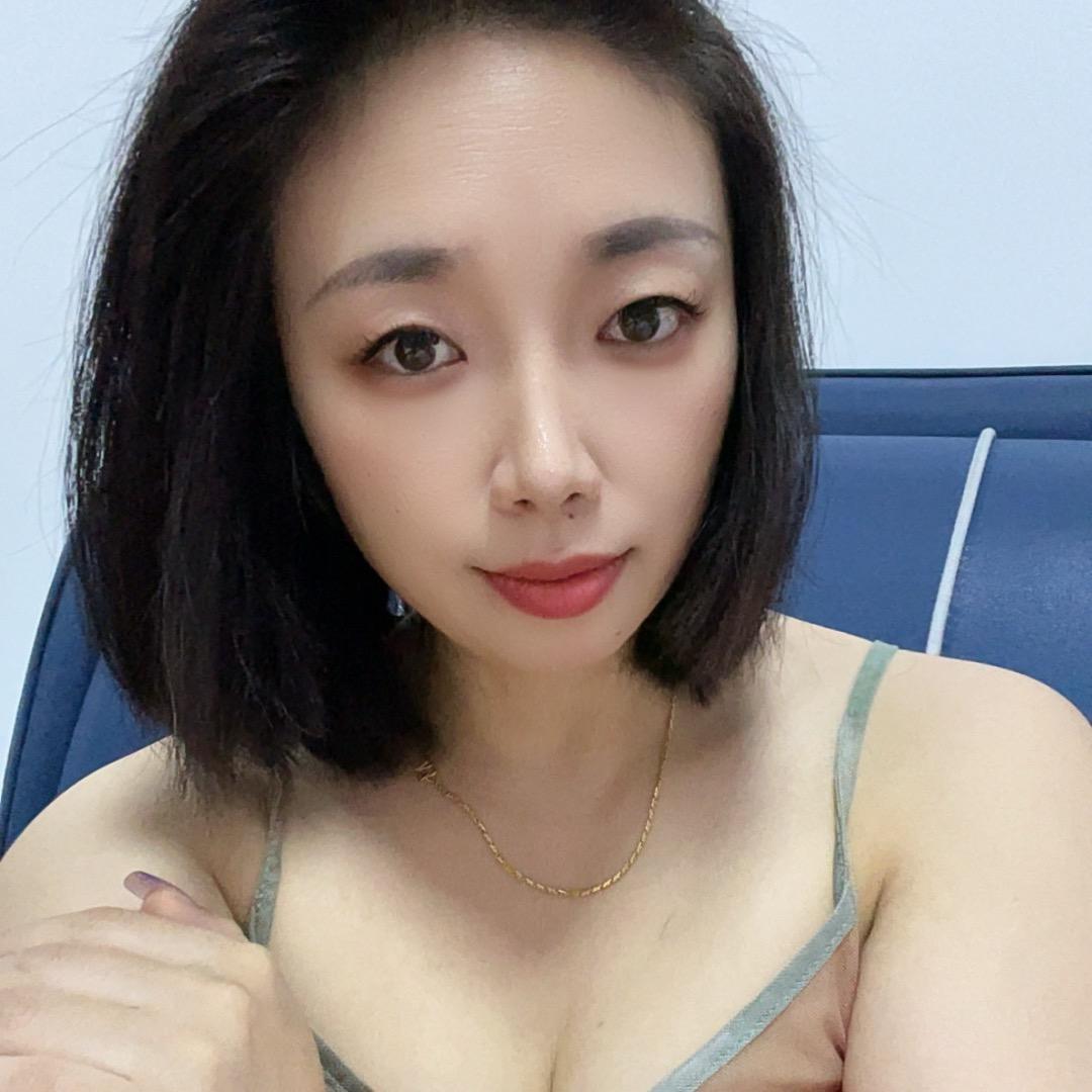 吴一一