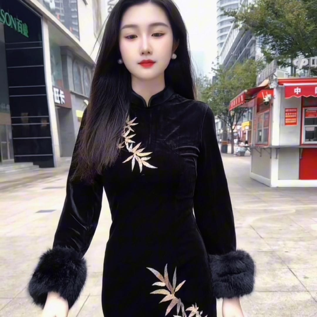 青萝旗袍