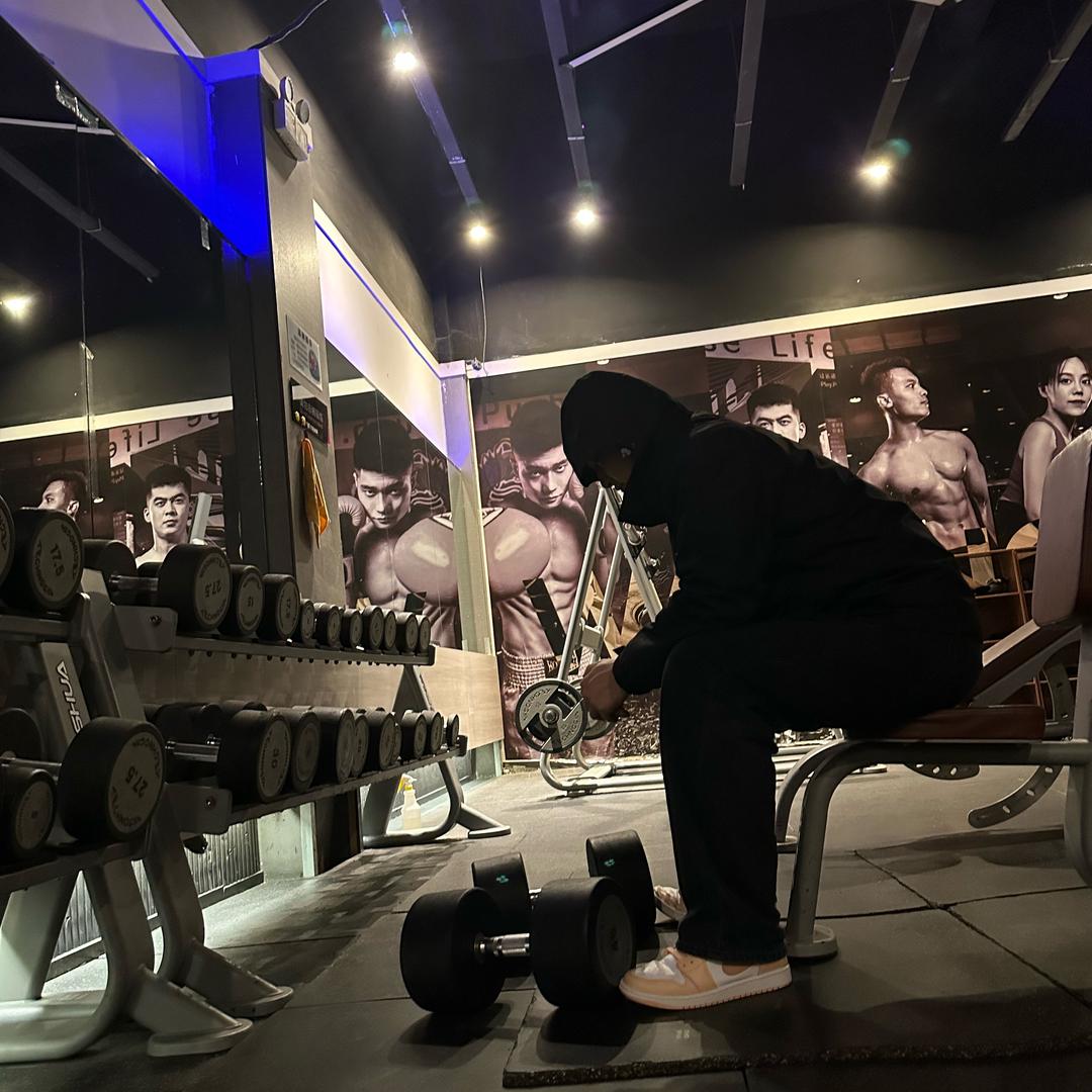 王俊杰万拓体育(林荫大院店)