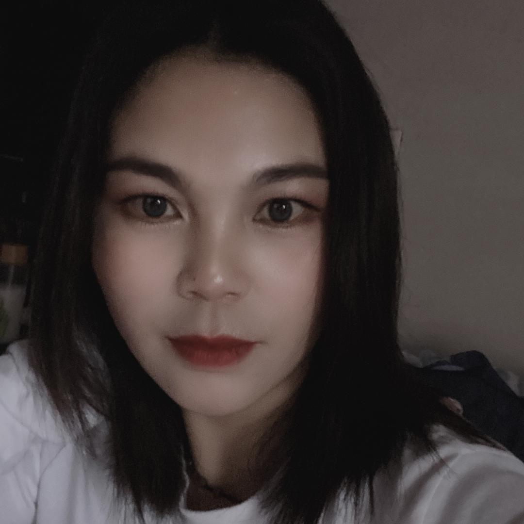 @小傻妞🌸☘️