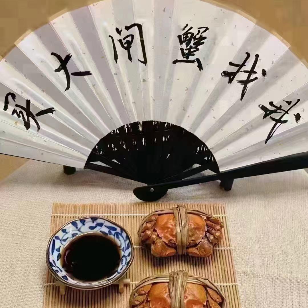 在苏州卖大闸蟹的纯情小伙