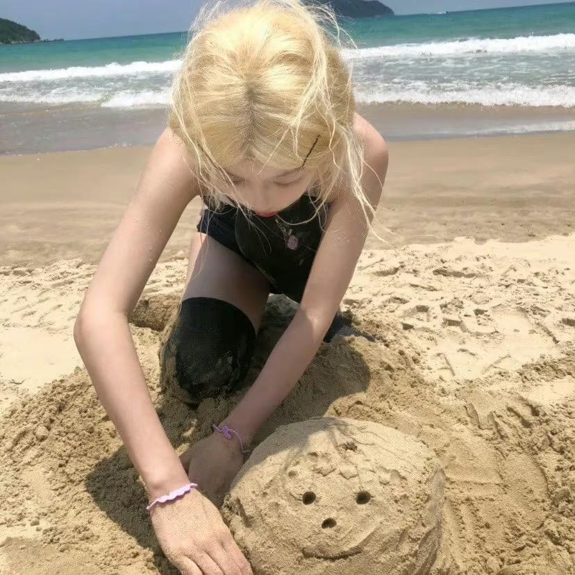 小y