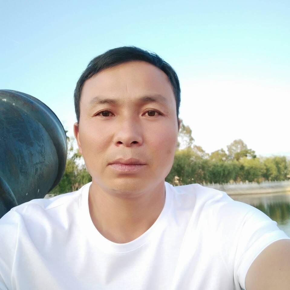 刘明