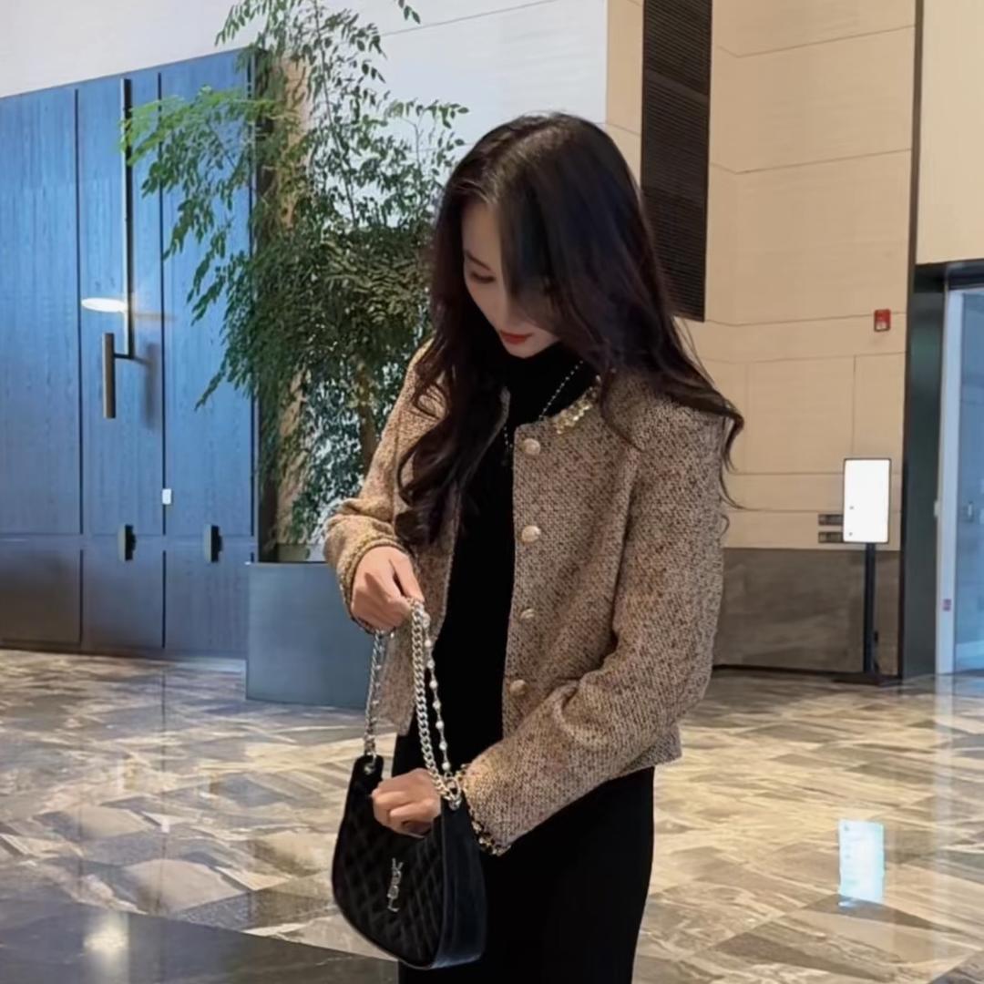 气质小姨女装