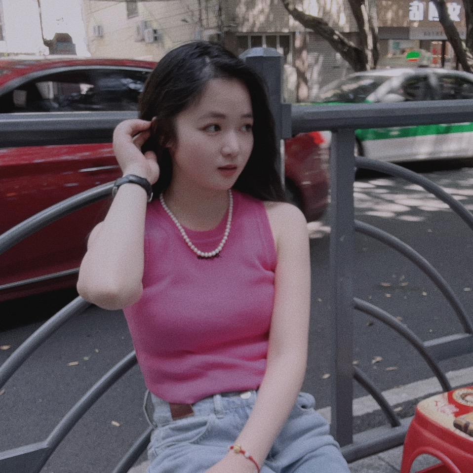 妞妞不吃糖～