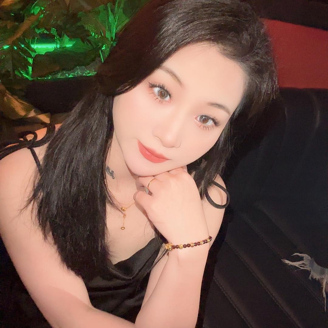 婷婷女装穿搭