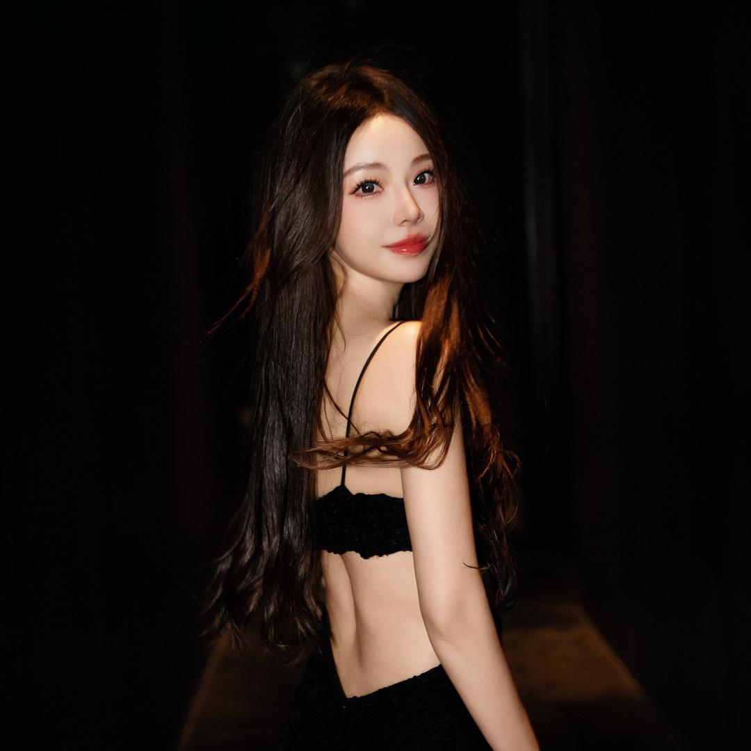 莉娜