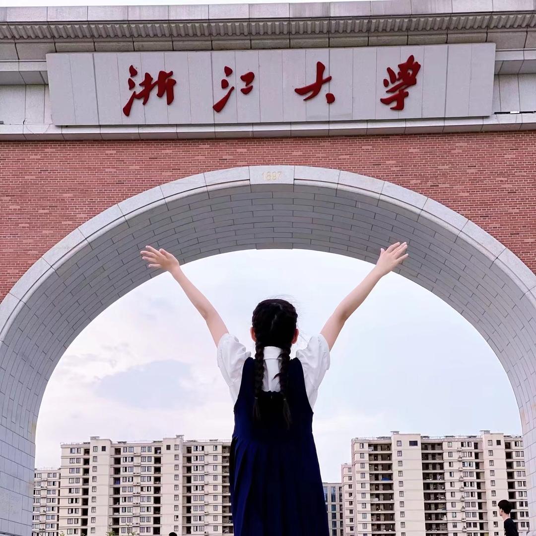 大脸赖和小脸张