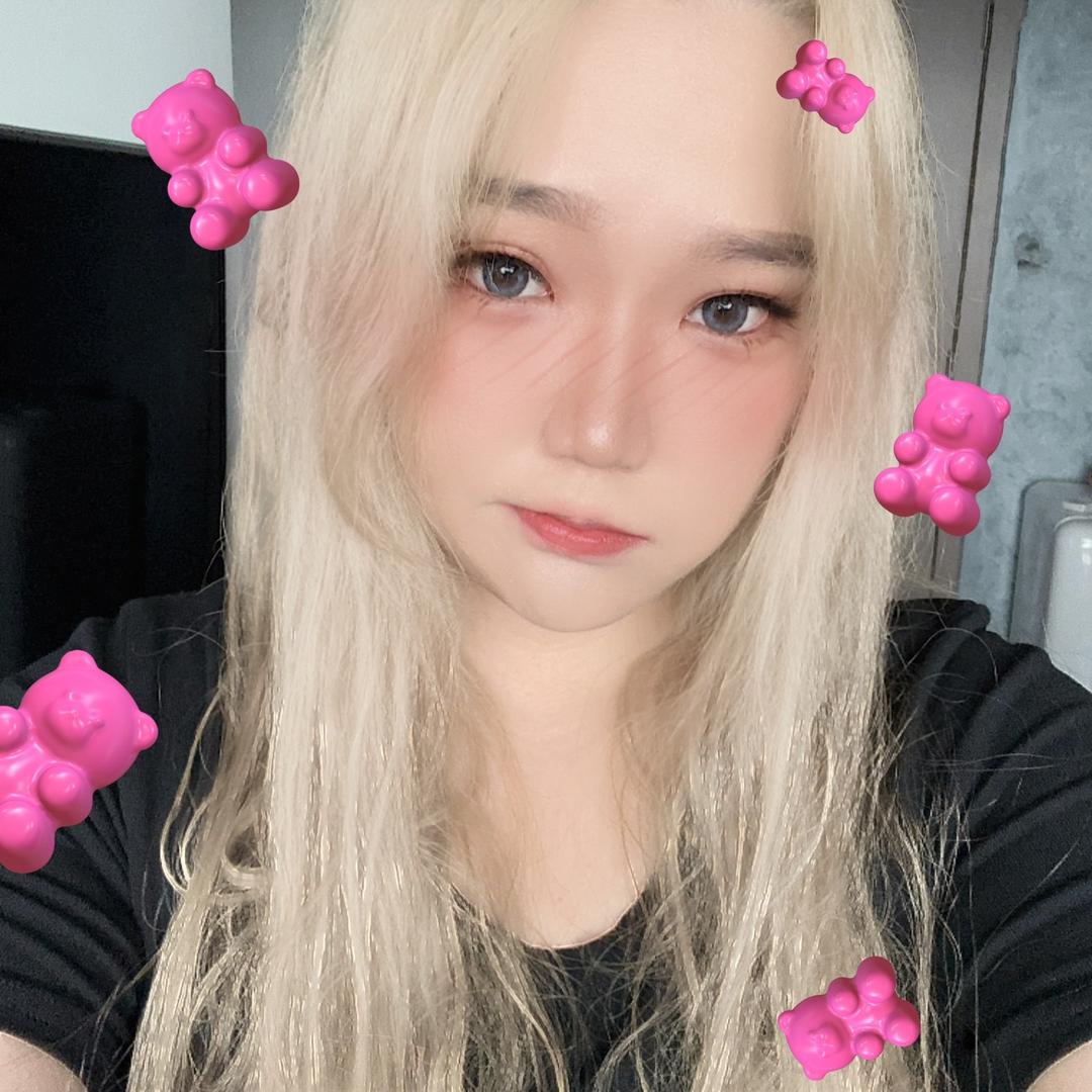 Zyyy.