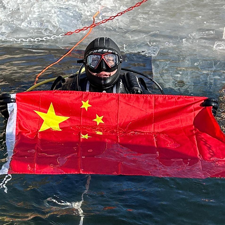 追梦与老芮（教你安全玩潜水）