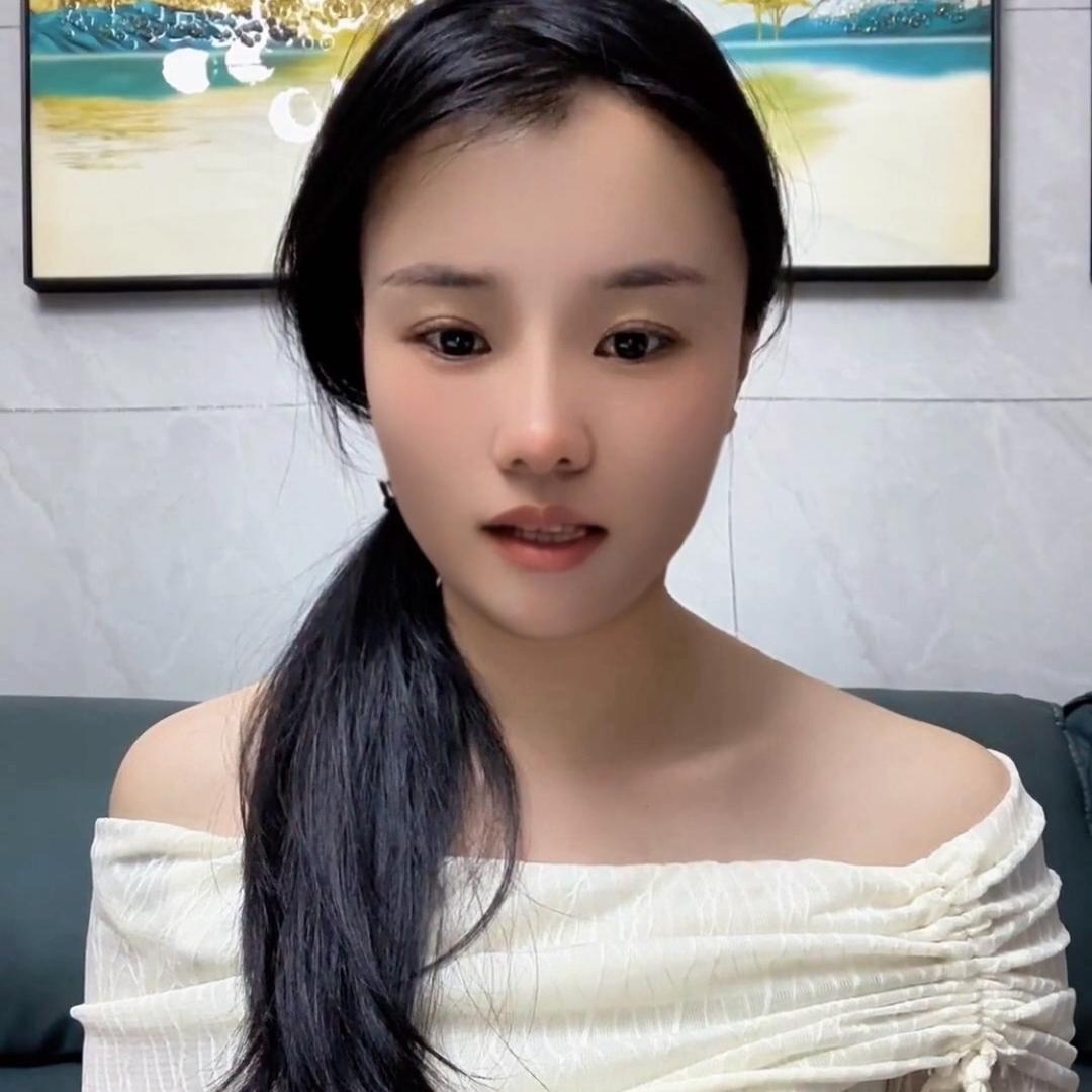 兴化楠仁拥品《玲姐》