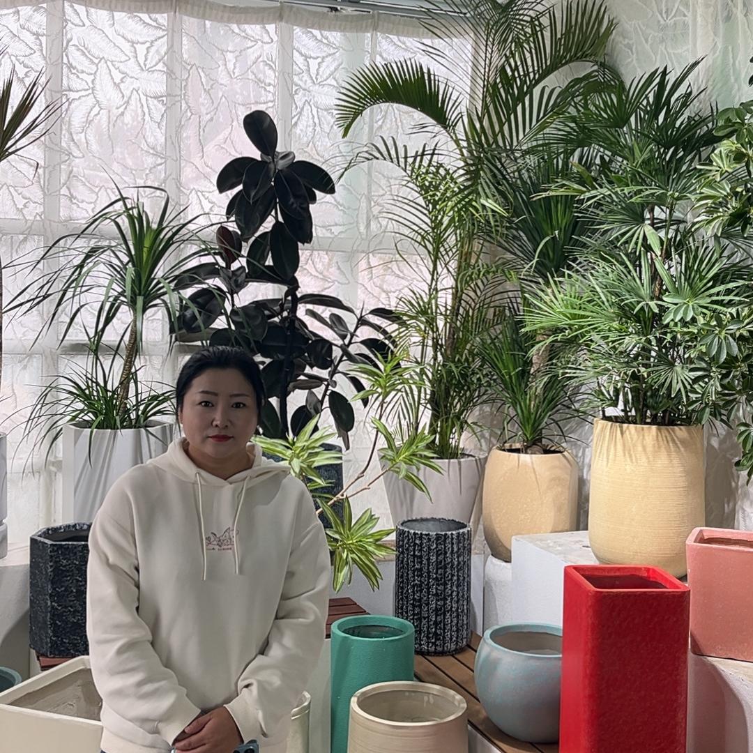 伊宁市镁泥花盆厂