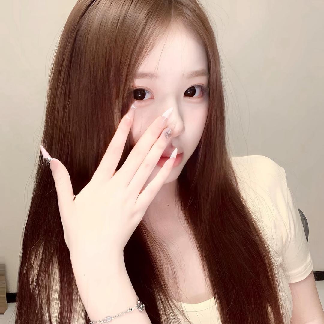 大家好我叫灿灿