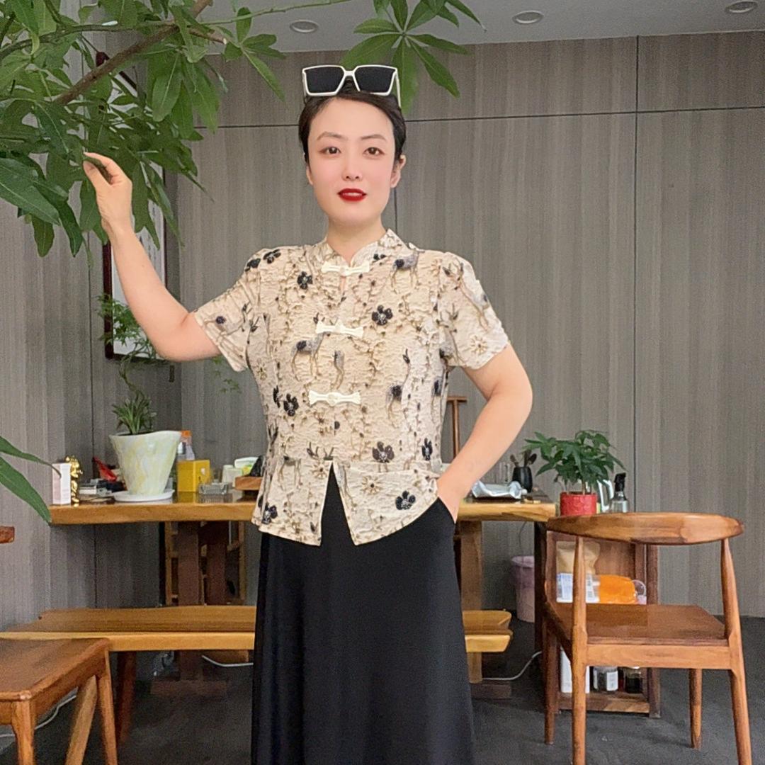 衡同学服装商行