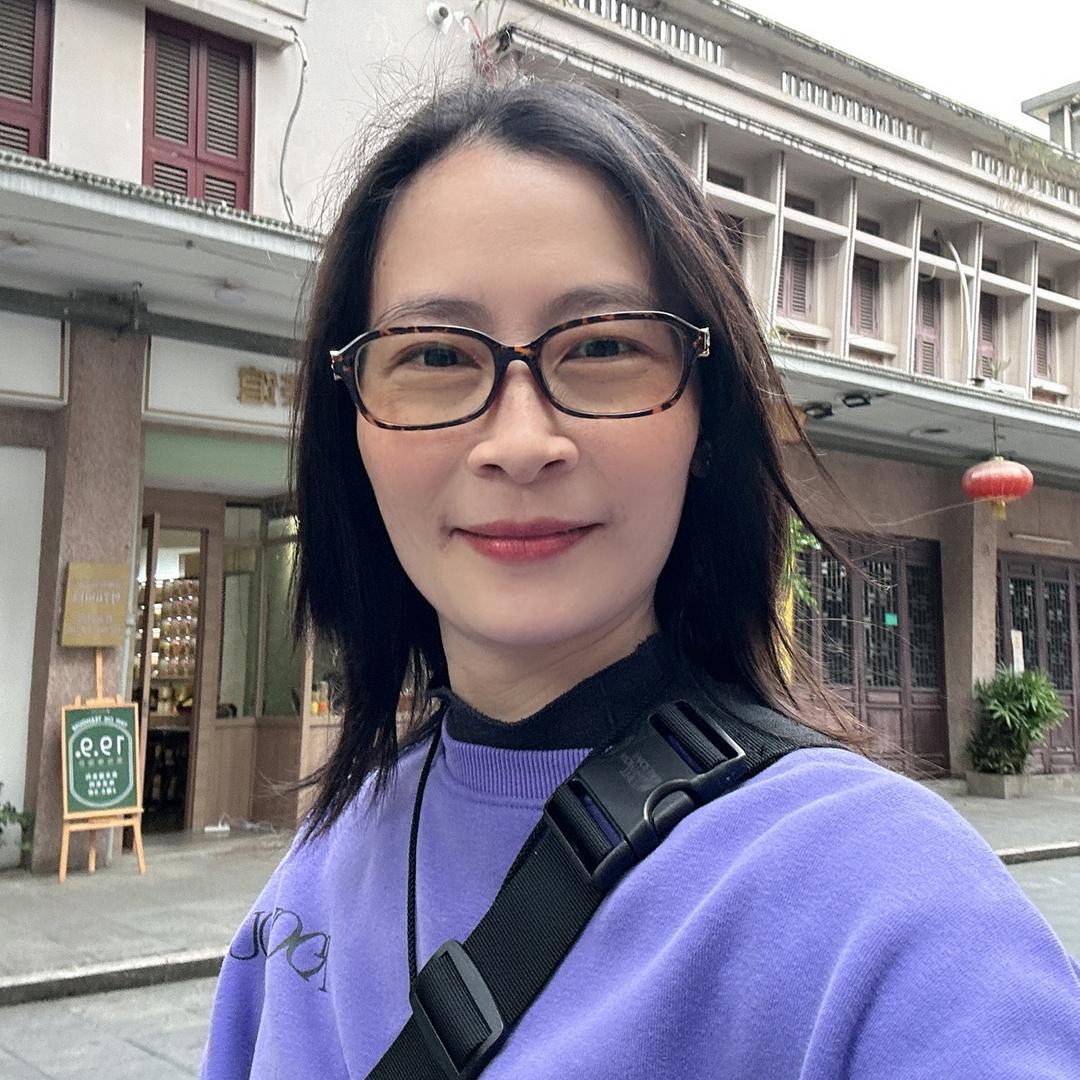 初次遇见你……