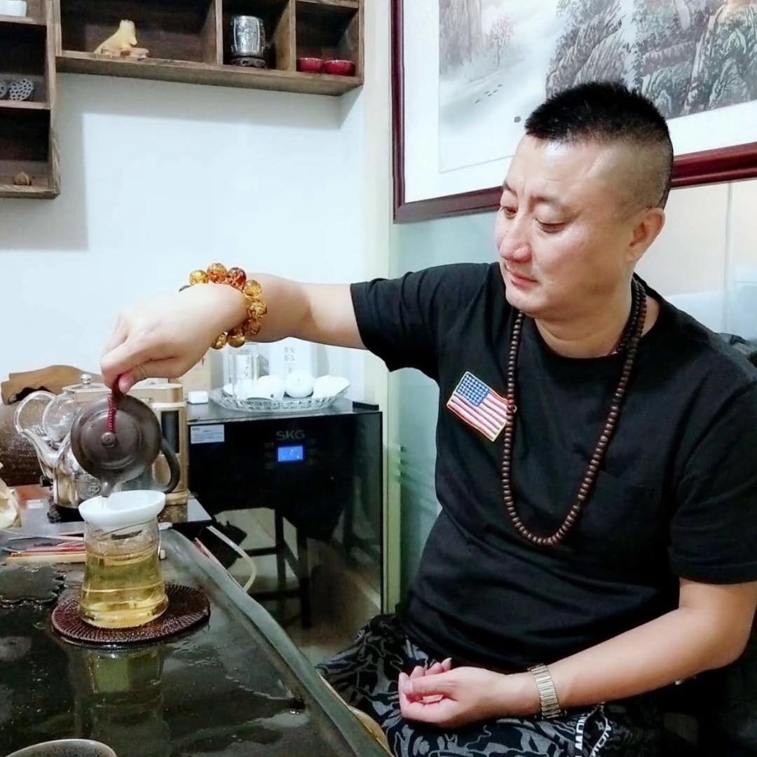 招摇哥…