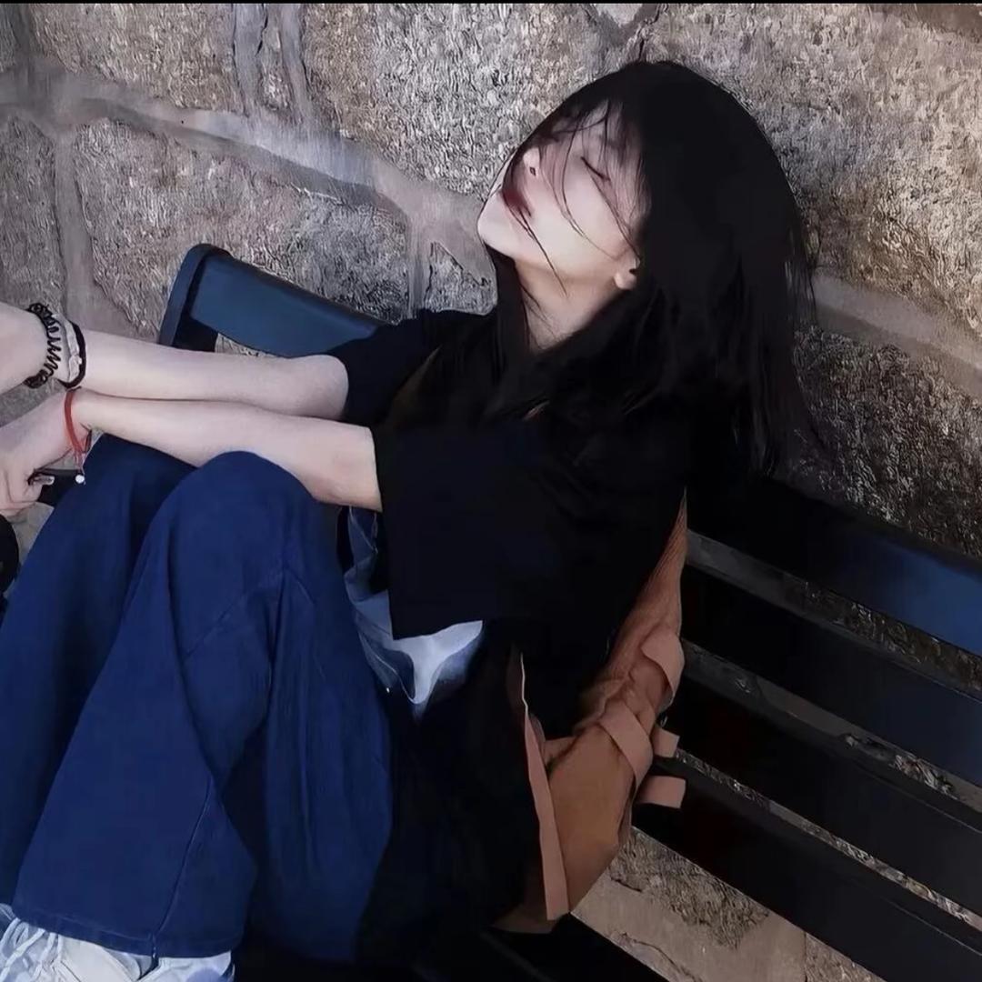 泠.