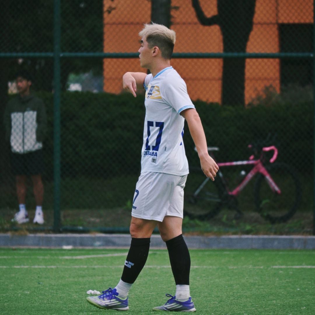 踢球的Henry7