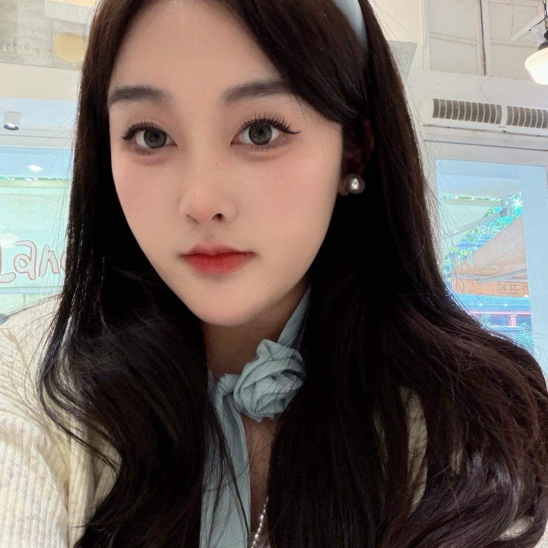 摸鱼飞弹🍎