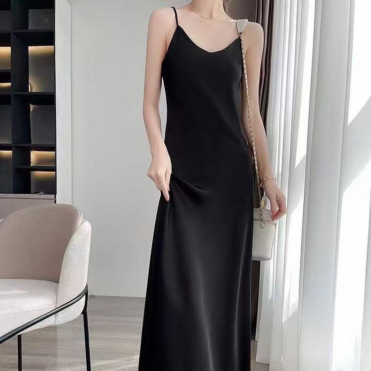 俏苏魅服饰