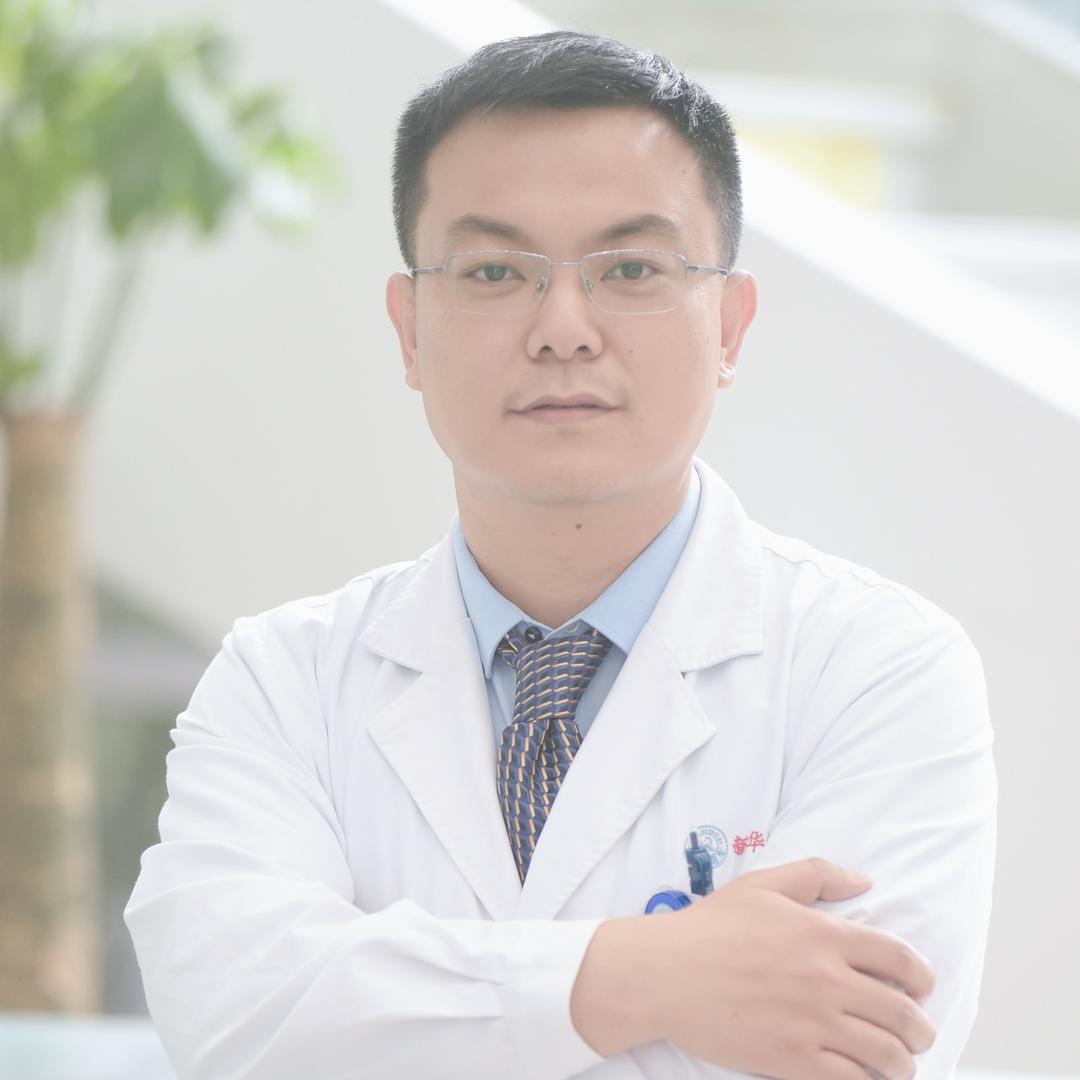 儿童青少年脊柱张子方医生