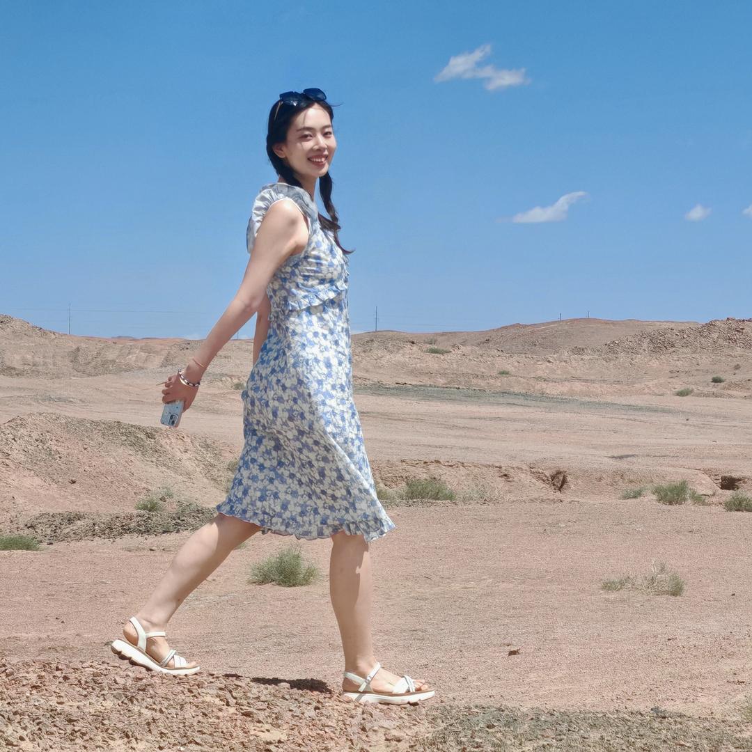 颖儿藏在花花世界