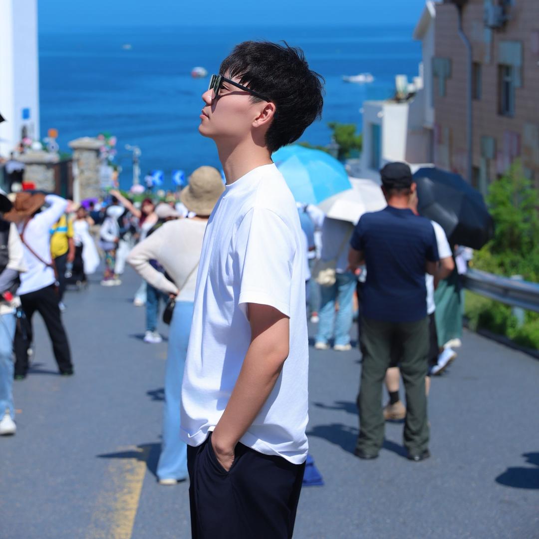 穿裤子的小青蛙