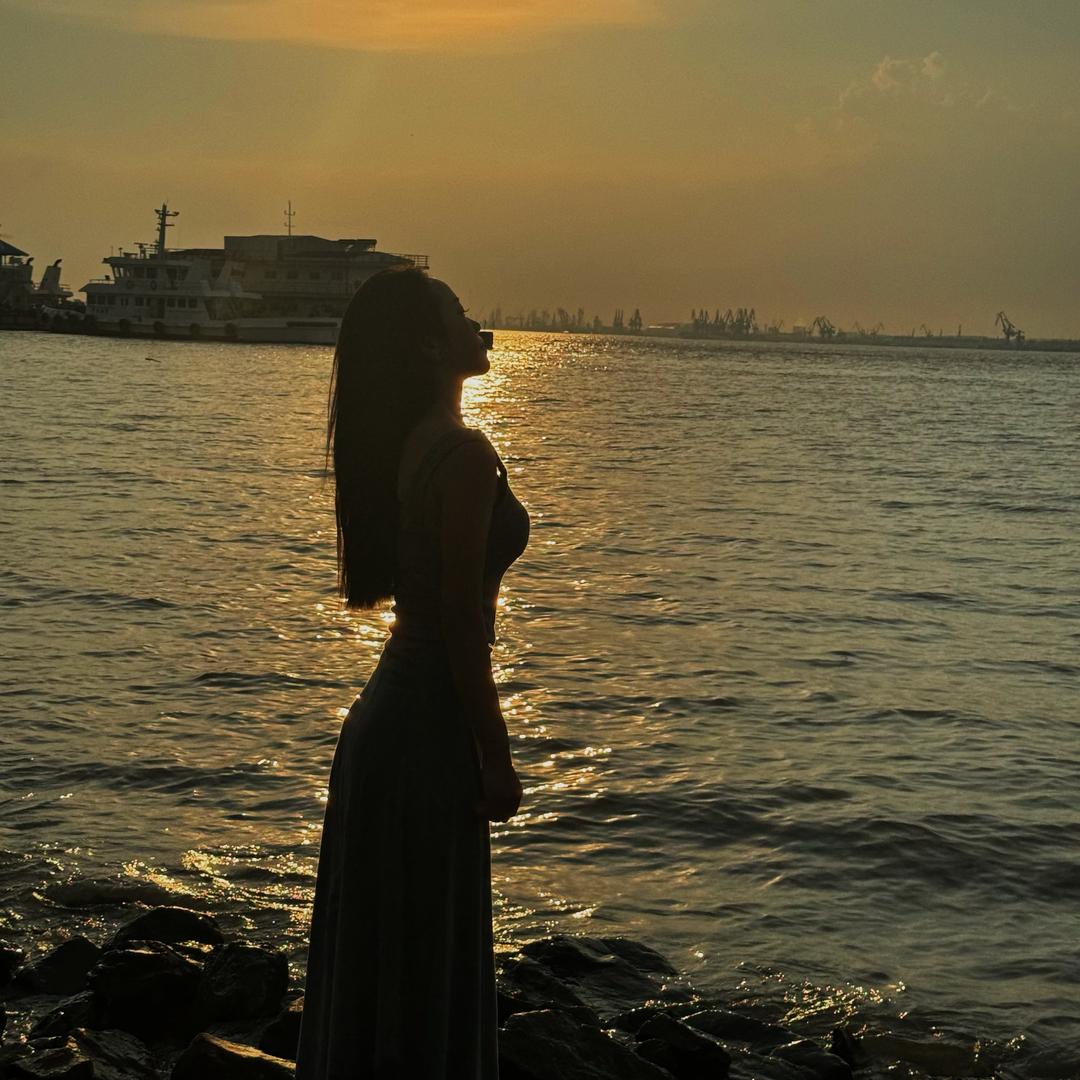 小菲.姊妹五毛串串