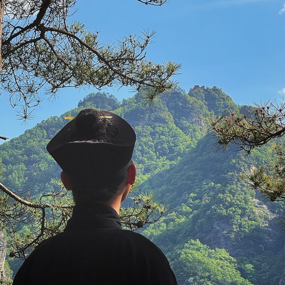 塵寰